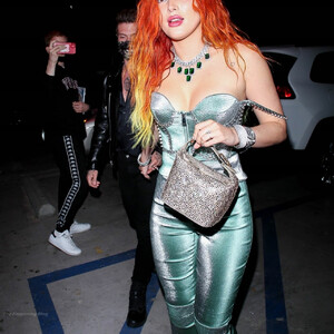 Naked Celebrity Pic Bella Thorne 015 pic