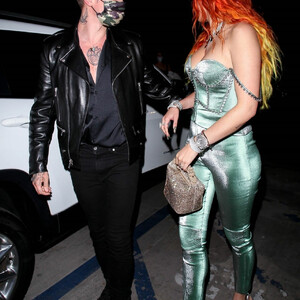 nude celebrities Bella Thorne 023 pic