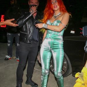 Best Celebrity Nude Bella Thorne 046 pic