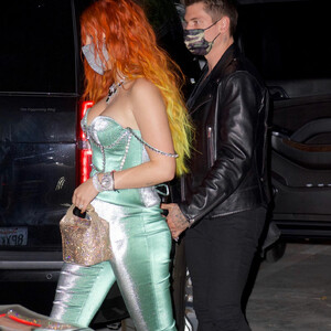 Naked Celebrity Bella Thorne 062 pic