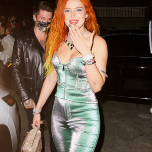 Naked celebrity picture Bella Thorne 067 pic