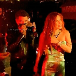 Nude Celeb Pic Bella Thorne 082 pic
