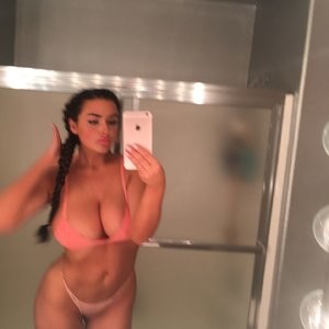 Celebrity Nude Pic Abigail Ratchford 024 pic