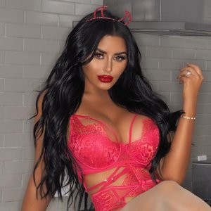 nude celebrities Abigail Ratchford 107 pic