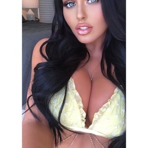 Free nude Celebrity Abigail Ratchford 013 pic