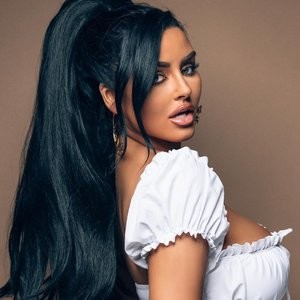 nude celebrities Abigail Ratchford 025 pic