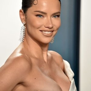Best Celebrity Nude Adriana Lima 043 pic