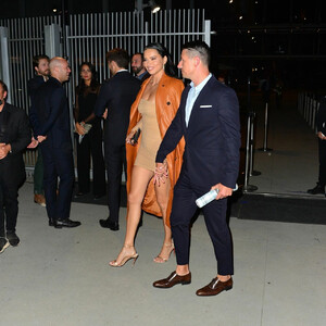 Naked celebrity picture Adriana Lima 045 pic