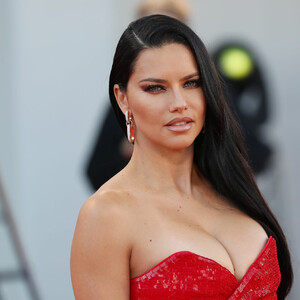 Real Celebrity Nude Adriana Lima 054 pic