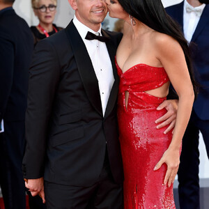 Naked celebrity picture Adriana Lima 094 pic