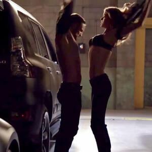 Celeb Nude Adrianne Palicki 071 pic