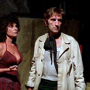 Famous Nude Adrienne Barbeau 050 pic