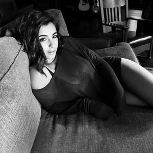 Naked Celebrity Pic Alanna Masterson 023 pic