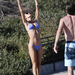 Celeb Nude Alessandra Ambrosio 060 pic