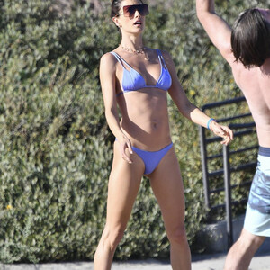 Best Celebrity Nude Alessandra Ambrosio 064 pic