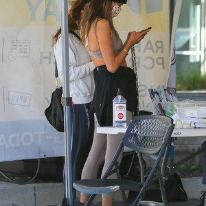 Celeb Naked Alessandra Ambrosio 043 pic