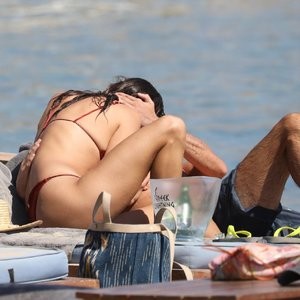 Nude Celeb Pic Alessandra Ambrosio 007 pic
