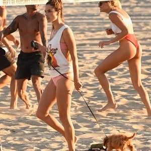 Newest Celebrity Nude Alessandra Ambrosio 082 pic