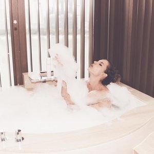 Alessandra Ambrosio Sexy (2 New Photos) - Leaked Nudes
