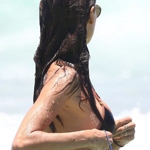 nude celebrities Alessandra Ambrosio 015 pic