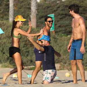 Celebrity Nude Pic Alessandra Ambrosio 104 pic