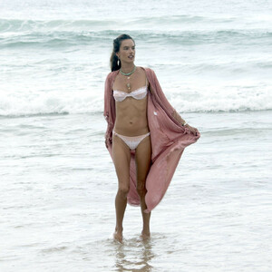 Best Celebrity Nude Alessandra Ambrosio 110 pic