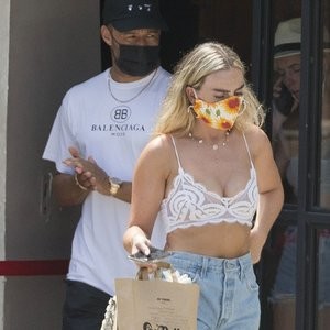 Alex Oxlade-Chamberlain & Perrie Edwards Are Spotted at a Market in Ibiza (62 Photos) – Leaked Nudes