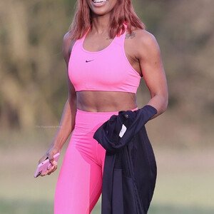 Alexandra Burke Stuns in Pink Lycra in a North London Park (47 Photos) – Leaked Nudes
