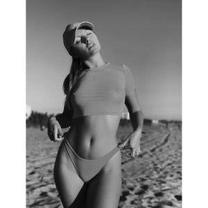 Celebrity Nude Pic Alexandra Stan 004 pic