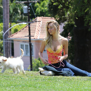 Alexis Ren and Her Adorable Dog Angel are Pictured in the Park (49 Photos) – Leaked Nudes