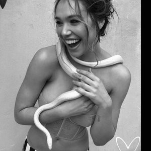 Leaked Celebrity Pic Alexis Ren 018 pic