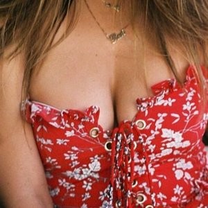 Alexis Ren Sexy (14 Hot Photos) - Leaked Nudes