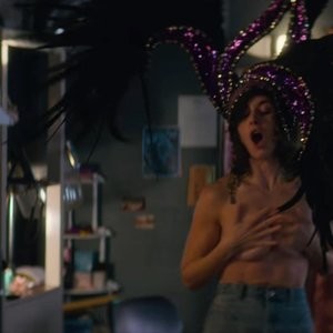 Alison Brie Nude – GLOW (4 Pics + GIF & Video) - Leaked Nudes