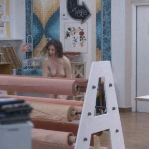 Celeb Nude Alison Brie 006 pic