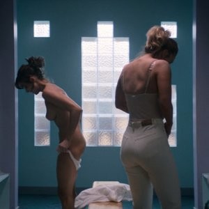 Alison Brie, Betty Gilpin, etc Nude & Sexy – Glow (2017) s01e01 – HD 1080p – Leaked Nudes