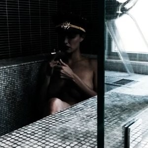 Naked Celebrity Pic Alyssa Arce 010 pic