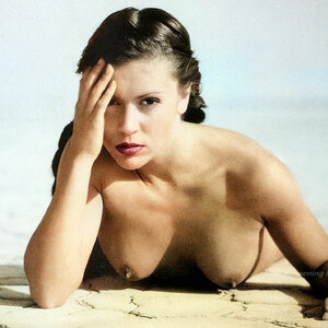 Naked Celebrity Pic Alyssa Milano 008 pic
