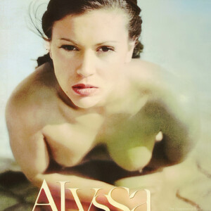 Naked Celebrity Pic Alyssa Milano 015 pic