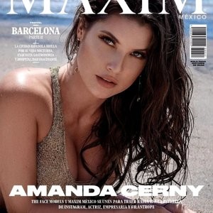 Best Celebrity Nude Amanda Cerny 003 pic