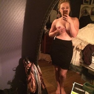 Nude Celeb Amanda Fuller 003 pic