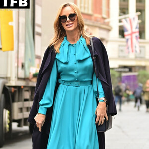 Naked Celebrity Pic Amanda Holden 058 pic