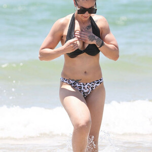 Amanda Micallef Shows Off Her Bikini Body on the Gold Coast (17 Photos) - Leaked Nudes