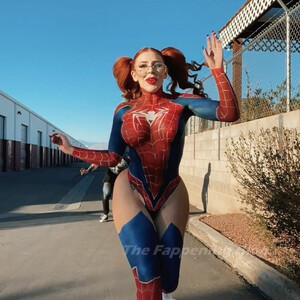 Amanda Nicole Transforms Into Real-life Spider Babe (17 Photos) - Leaked Nudes