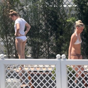 Amber Heard in a Bikini (31 Photos) – Leaked Nudes