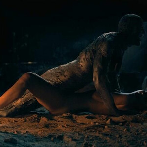 Nude Celebrity Picture Amber Heard 052 pic