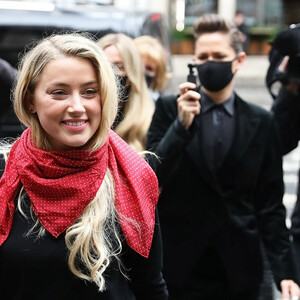Free nude Celebrity Amber Heard 066 pic