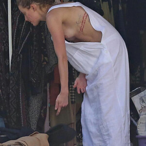 Celeb Naked Amber Heard 095 pic