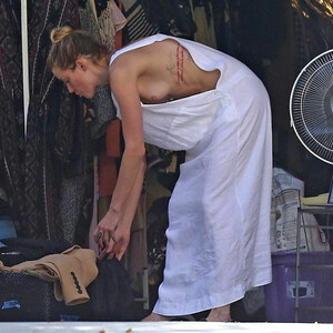 Celebrity Nude Pic Amber Heard 096 pic
