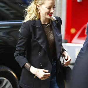 Celeb Nude Amber Heard 202 pic
