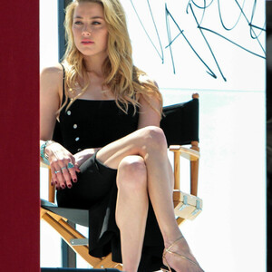 celeb nude Amber Heard 264 pic